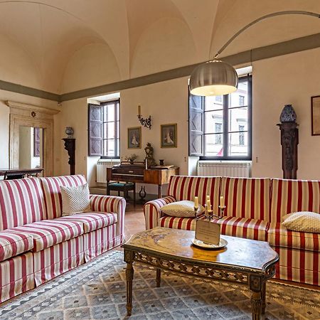 Palazzo Costanti - A 8 Minuti Dalle Terme Apartment San Quirico d'Orcia Exterior photo