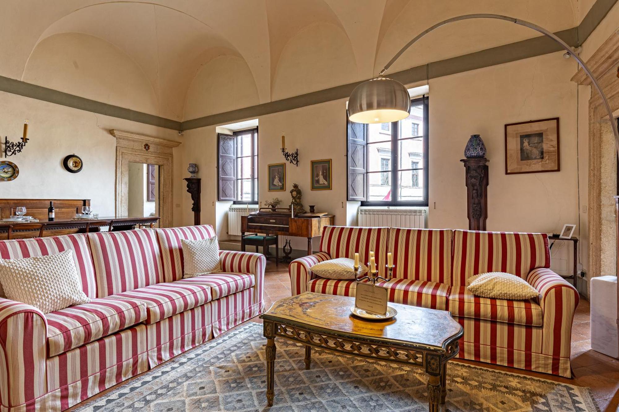 Palazzo Costanti - A 8 Minuti Dalle Terme Apartment San Quirico d'Orcia Exterior photo